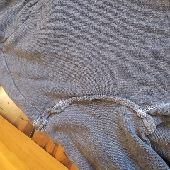 Splendid assymetrical cut hoodie - Picture 2 of 4